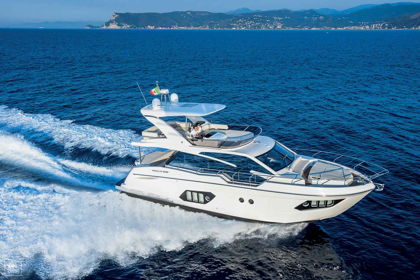 absolute 50 yacht