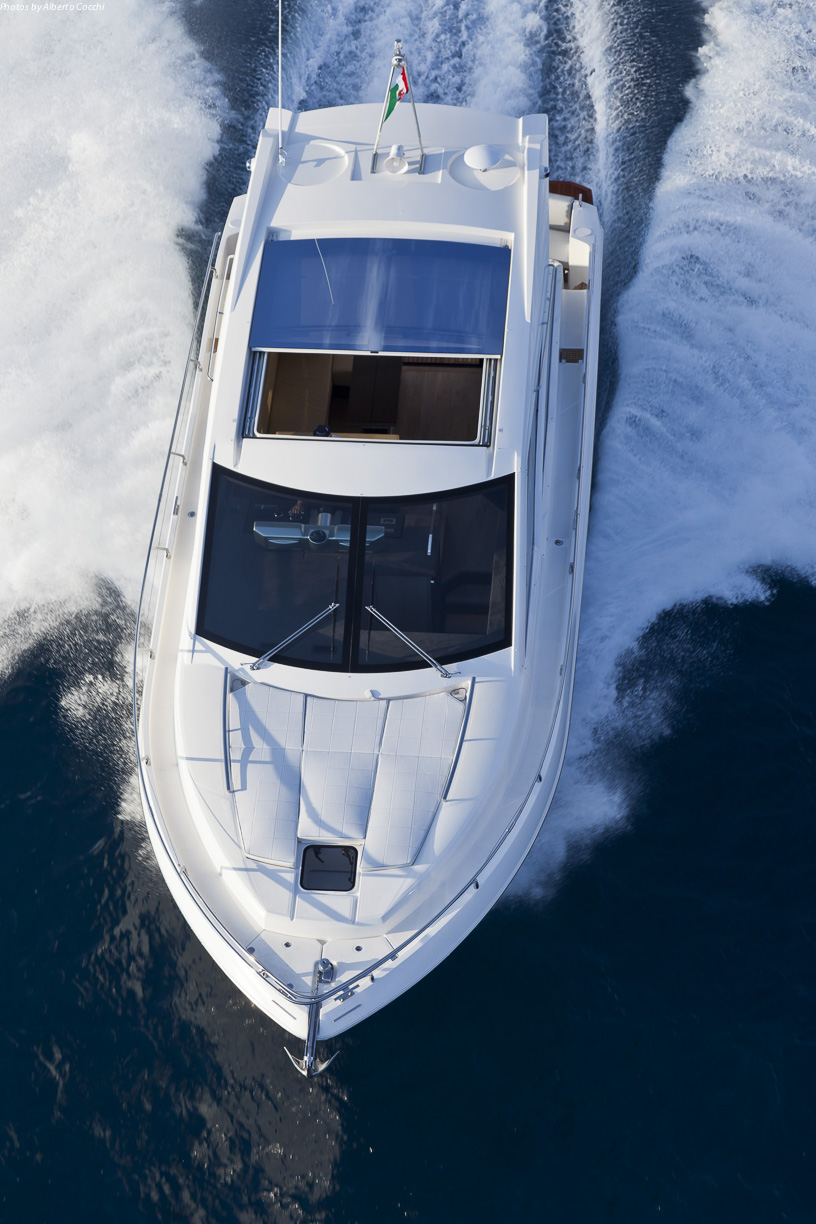 absolute yacht 45 fly price